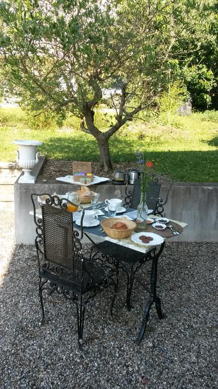 فندق La Ruette Aux Loups Collonges-au-Mont-dʼOr المظهر الخارجي الصورة