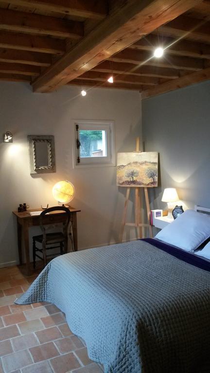 فندق La Ruette Aux Loups Collonges-au-Mont-dʼOr الغرفة الصورة